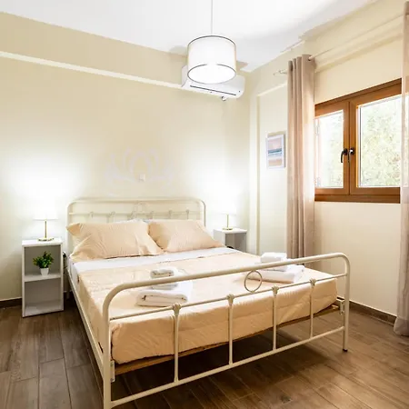 아파트 Nelly's Place Garden House 1