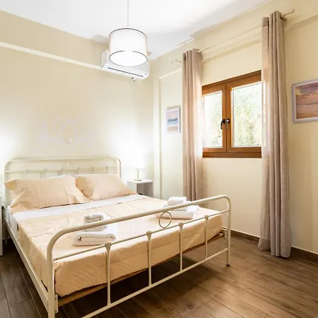 아파트 Nelly's Place Garden House 1