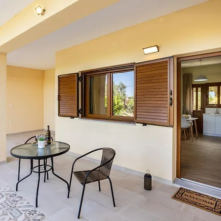 아파트 Nelly's Place Garden House 1