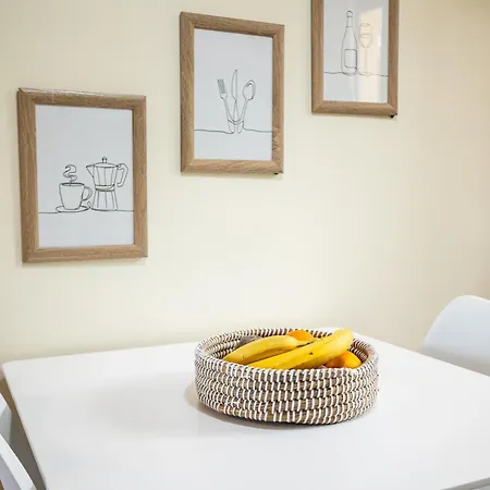 Nelly's Place Garden House 1 아파트 자하로