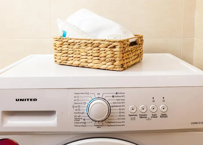 Nelly's Place Garden House 1 Апартаменты *